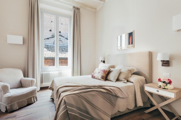 Opera Residence image 14